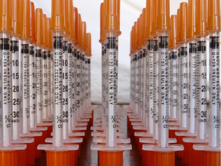 diabetes_insulin_syringes