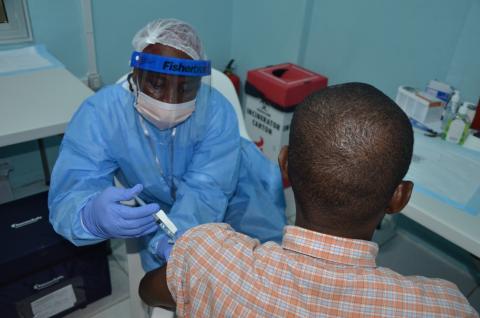 prevail_-_ebola_vaccination